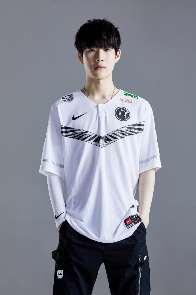 FURIA Esports , Mouz , pain , 和 Legacy 在 BLAST Bounty Fall 2025： 关闭资格赛中赢得首场比赛